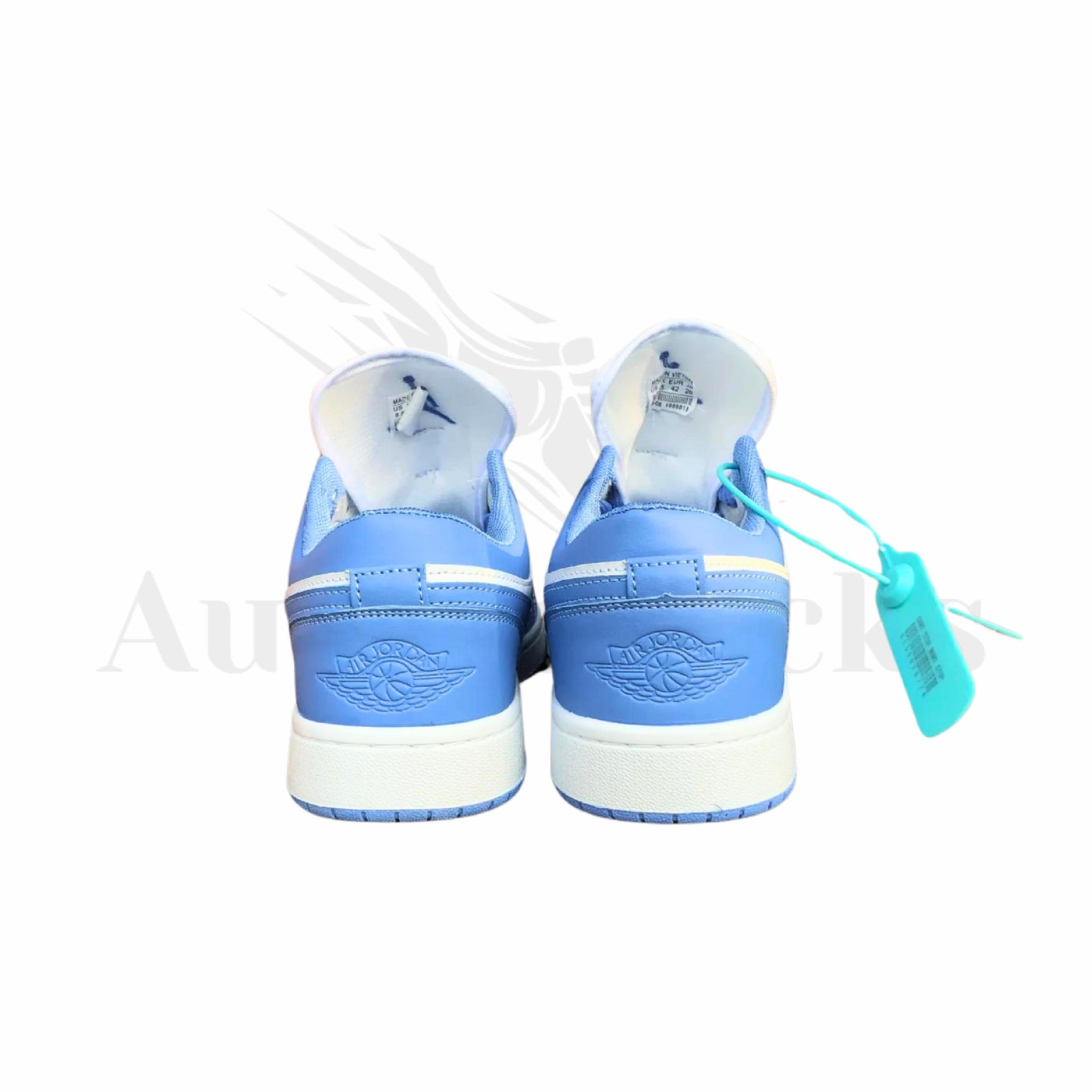 Nike Air Jordan 1 Retro Low UNC